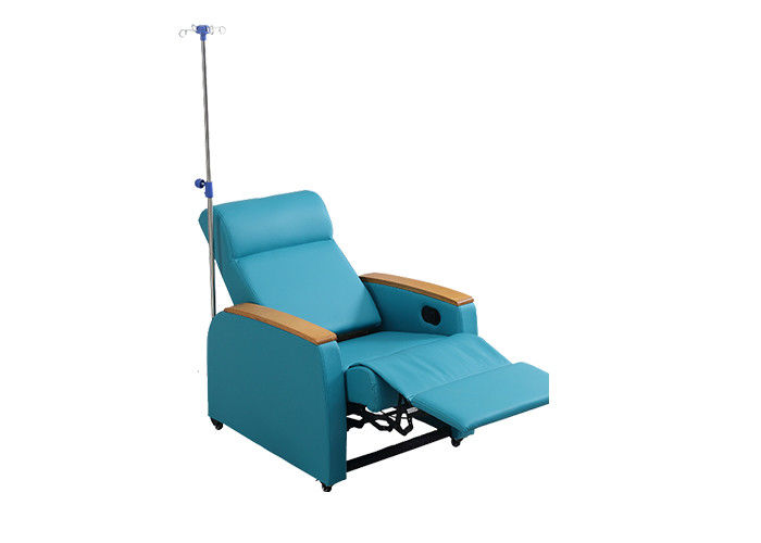Regulowane fotele z fotelem do dializy ręcznej z IV biegunem na kółkach